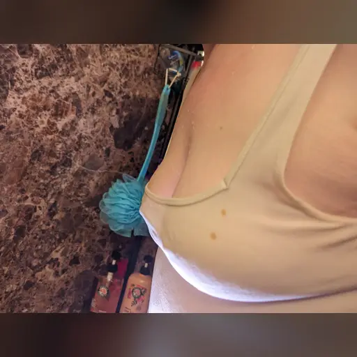 20240410 medium:photo person:kristina_dahl wet_shirt // 4080x3072 // 2.1MB // jpg // image/jpeg // PXL_20240410_040731230