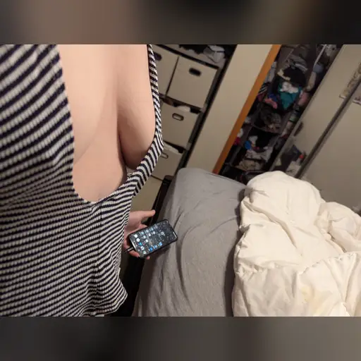 20250109 medium:photo person:kristina_dahl // 4080x3072 // 2.3MB // jpg // image/jpeg // PXL_20250109_063225455