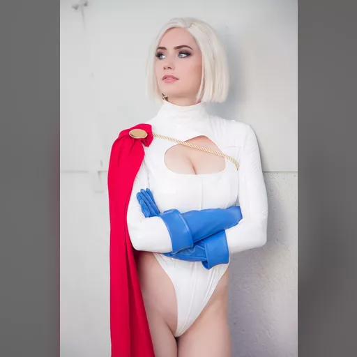 alias:karen_starr alias:power_girl character:kara_zor-l cosplay medium:photo publisher:dc // 1303x1955 // 128.2KB // jpg // image/jpeg // u5xl2azymb851