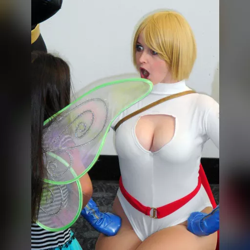 alias:karen_starr alias:power_girl character:kara_zor-l cosplay medium:photo person:tallest_silver publisher:dc // 770x1024 // 256.9KB // jpg // image/jpeg // 5591258758_4383acd590_b