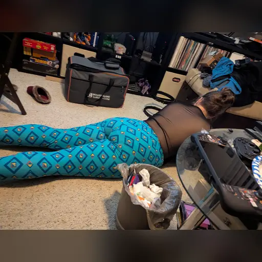 20241125 medium:photo person:kristina_dahl // 4080x3072 // 2.5MB // jpg // image/jpeg // PXL_20241125_022738316