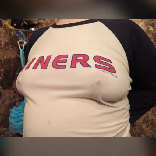 20240410 medium:photo person:kristina_dahl wet_shirt // 4080x3072 // 2.4MB // jpg // image/jpeg // PXL_20240410_041753520