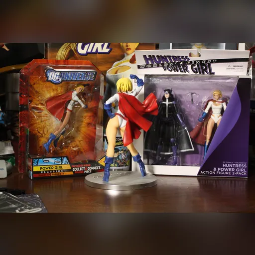 alias:karen_starr alias:power_girl character:kara_zor-l figure figures medium:photo publisher:dc // 4272x2848 // 5.4MB // jpg // image/jpeg // IMG_0015