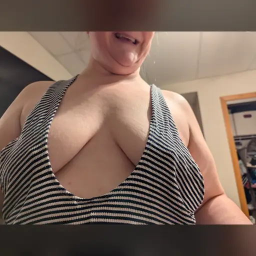 20250109 medium:photo person:kristina_dahl // 4080x3072 // 2.5MB // jpg // image/jpeg // PXL_20250109_063217964