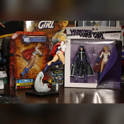 alias:karen_starr alias:power_girl character:kara_zor-l figure figures medium:photo publisher:dc // 4272x2848 // 5.3MB // jpg // image/jpeg // IMG_0039