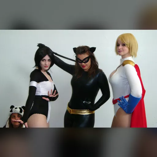 alias:karen_starr alias:power_girl alias:terra character:atlee character:kara_zor-l character:selina_kyle cosplay medium:photo person:tallest_silver publisher:dc stopgap // 1024x638 // 311.4KB // jpg // image/jpeg // 5591345016_6f9cc6ed32_b