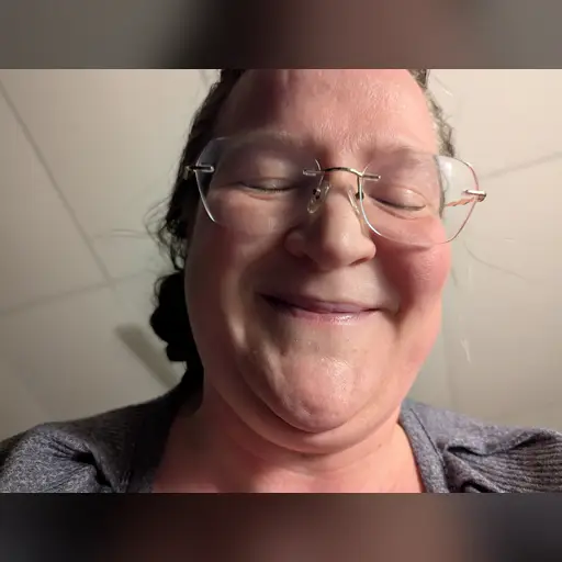 20250315 medium:photo person:kristina_dahl // 4080x3072 // 1.9MB // jpg // image/jpeg // PXL_20250315_062829982