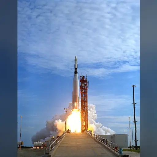 medium:photo space // 2338x3000 // 7.9MB // jpg // image/jpeg // 1369263782358