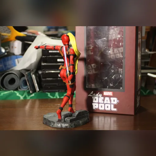 figure figures lady_deadpool medium:photo // 4272x2848 // 5.2MB // jpg // image/jpeg // IMG_0134