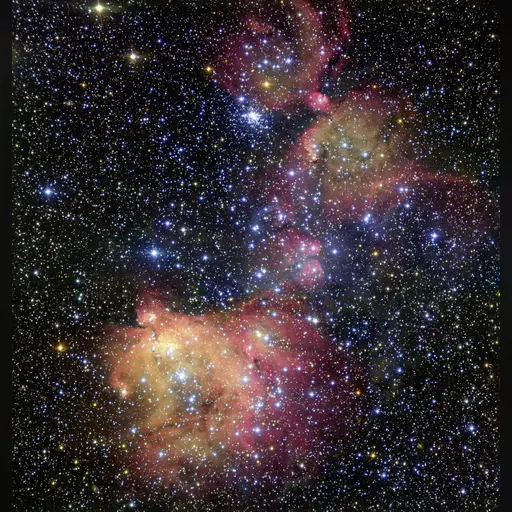 medium:photo site:wikipedia space // 1694x1776 // 985.1KB // jpg // image/jpeg // The_glowing_gas_cloud_LHA_120-N55_in_the_Large_Magellanic_Cloud