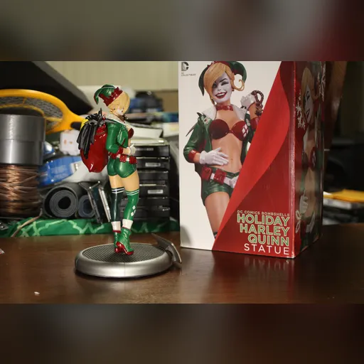 alias:harley_quinn character:harleen_quinzel figure figures medium:photo publisher:dc series:batman // 4272x2848 // 5.2MB // jpg // image/jpeg // IMG_0162