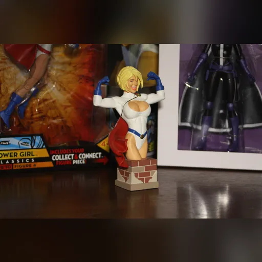 alias:karen_starr alias:power_girl character:kara_zor-l figure figures medium:photo publisher:dc // 4272x2848 // 5.0MB // jpg // image/jpeg // IMG_0069