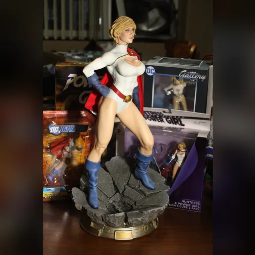 alias:karen_starr alias:power_girl character:kara_zor-l figure figures medium:photo publisher:dc rotate // 4272x2848 // 5.0MB // jpg // image/jpeg // IMG_0101