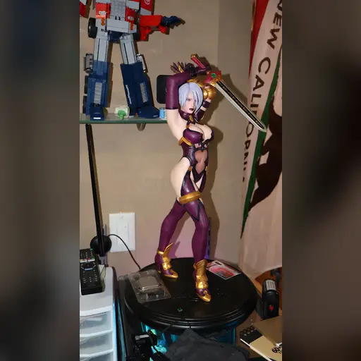 character:isabella_valentine figure figures medium:photo publisher:namco series:soul_calibur // 6000x3368 // 6.2MB // jpg // image/jpeg // IMG_0042