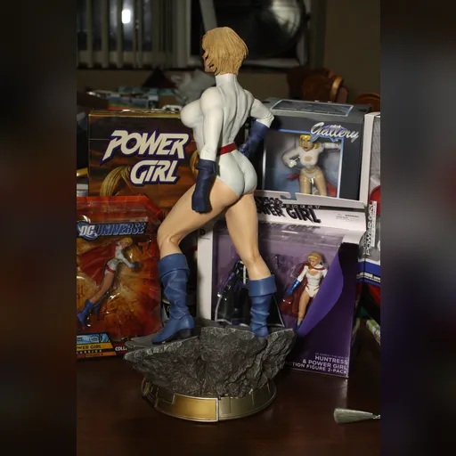 alias:karen_starr alias:power_girl character:kara_zor-l figure figures medium:photo publisher:dc rotate // 4272x2848 // 5.1MB // jpg // image/jpeg // IMG_0129