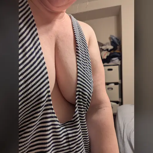 20250109 medium:photo person:kristina_dahl // 3072x4080 // 2.7MB // jpg // image/jpeg // PXL_20250109_063340417