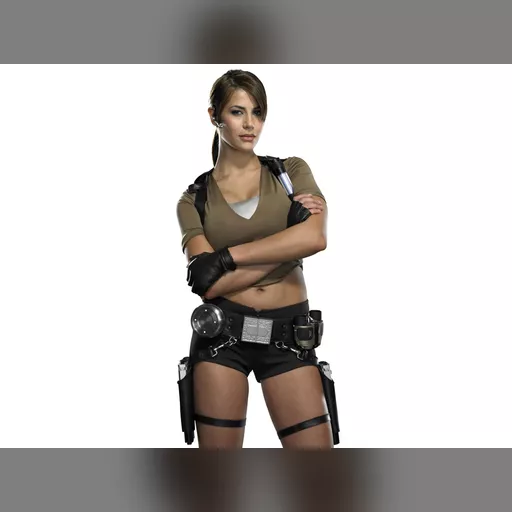 character:lara_croft cosplay hair:brown medium:photo person:karima_adebibe series:tomb_raider // 1600x1200 // 204.2KB // jpg // image/jpeg // 038