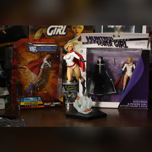 alias:karen_starr alias:power_girl character:kara_zor-l figure figures medium:photo publisher:dc // 4272x2848 // 4.9MB // jpg // image/jpeg // IMG_0025