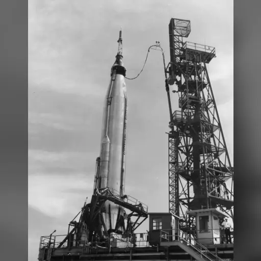 medium:photo space // 1776x2256 // 660.0KB // jpg // image/jpeg // 1369549733441