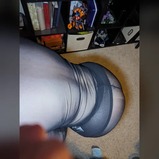 20240410 medium:photo person:kristina_dahl wallpaper_framing!4x9 // 3072x4080 // 3.8MB // jpg // image/jpeg // PXL_20240410_035154687