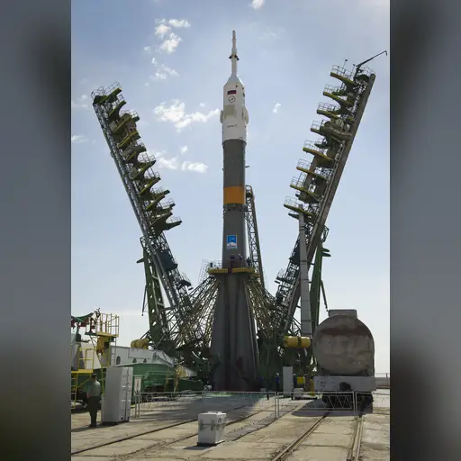 medium:photo space // 2832x4095 // 1.5MB // jpg // image/jpeg // 1369547983369