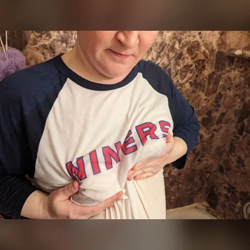 20240410 medium:photo person:kristina_dahl wet_shirt // 4080x3072 // 2.7MB // jpg // image/jpeg // PXL_20240410_041719541