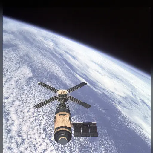 medium:photo space // 3000x3106 // 1.9MB // jpg // image/jpeg // 1369584069057