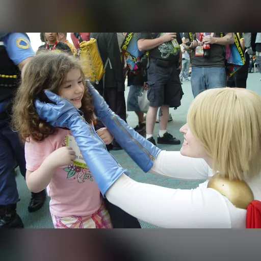 alias:karen_starr alias:power_girl character:kara_zor-l cosplay medium:photo person:tallest_silver publisher:dc stopgap // 2048x1536 // 1.3MB // jpg // image/jpeg // 5984470704_9312ee93b5_o