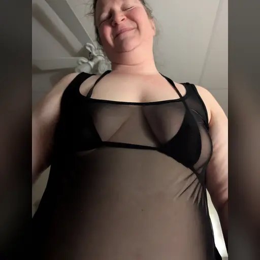 20241218 medium:photo person:kristina_dahl // 3072x4080 // 1.6MB // jpg // image/jpeg // PXL_20241218_053520617