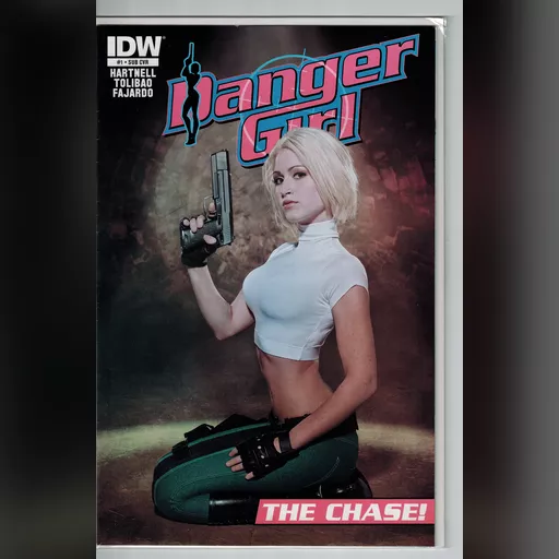 character:abbey_chase chase comic_cover cosplay medium:photo scan series:danger_girl series:danger_girl_the_chase the // 4320x6588 // 44.7MB // webp // image/webp; lossless=true // 1 sub