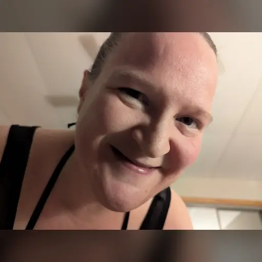 20241218 medium:photo person:kristina_dahl // 4080x3072 // 1.6MB // jpg // image/jpeg // PXL_20241218_043458749