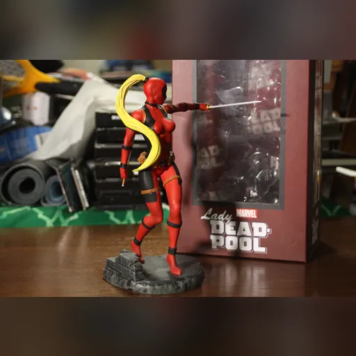 figure figures lady_deadpool medium:photo // 4272x2848 // 5.1MB // jpg // image/jpeg // IMG_0130