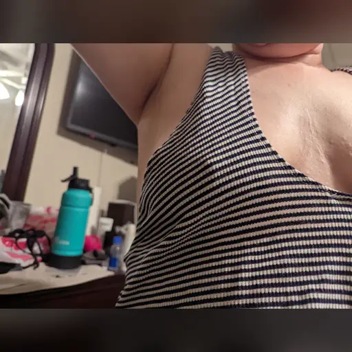 20250109 medium:photo person:kristina_dahl // 4080x3072 // 2.5MB // jpg // image/jpeg // PXL_20250109_063430691