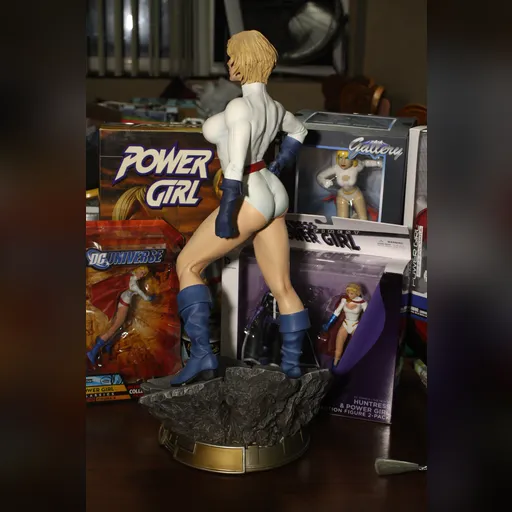 alias:karen_starr alias:power_girl character:kara_zor-l figure figures medium:photo publisher:dc rotate // 4272x2848 // 5.1MB // jpg // image/jpeg // IMG_0122