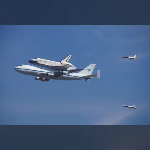 medium:photo space // 4912x3264 // 3.2MB // jpg // image/jpeg // 1369311872010