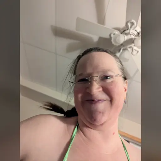 20241116 medium:photo person:kristina_dahl // 3072x4080 // 1.8MB // jpg // image/jpeg // PXL_20241116_225752369